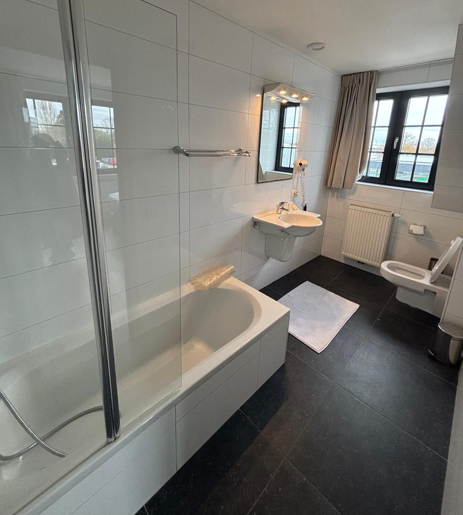Hotel La Chaumiere Asse Eksteriør billede